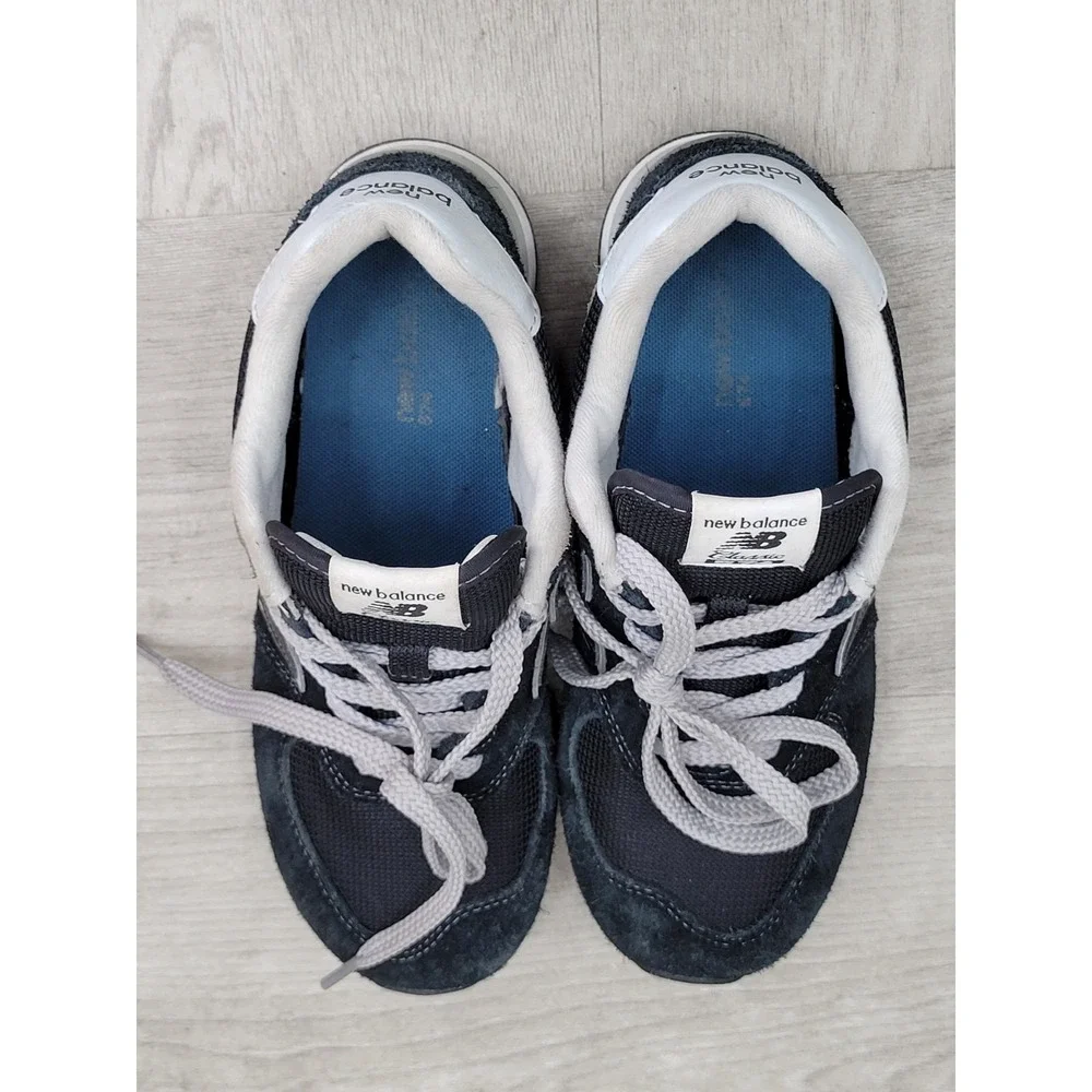 New Balance 574 Boys Size 3 Black White Athletic Sneakers Lace Up Shoes